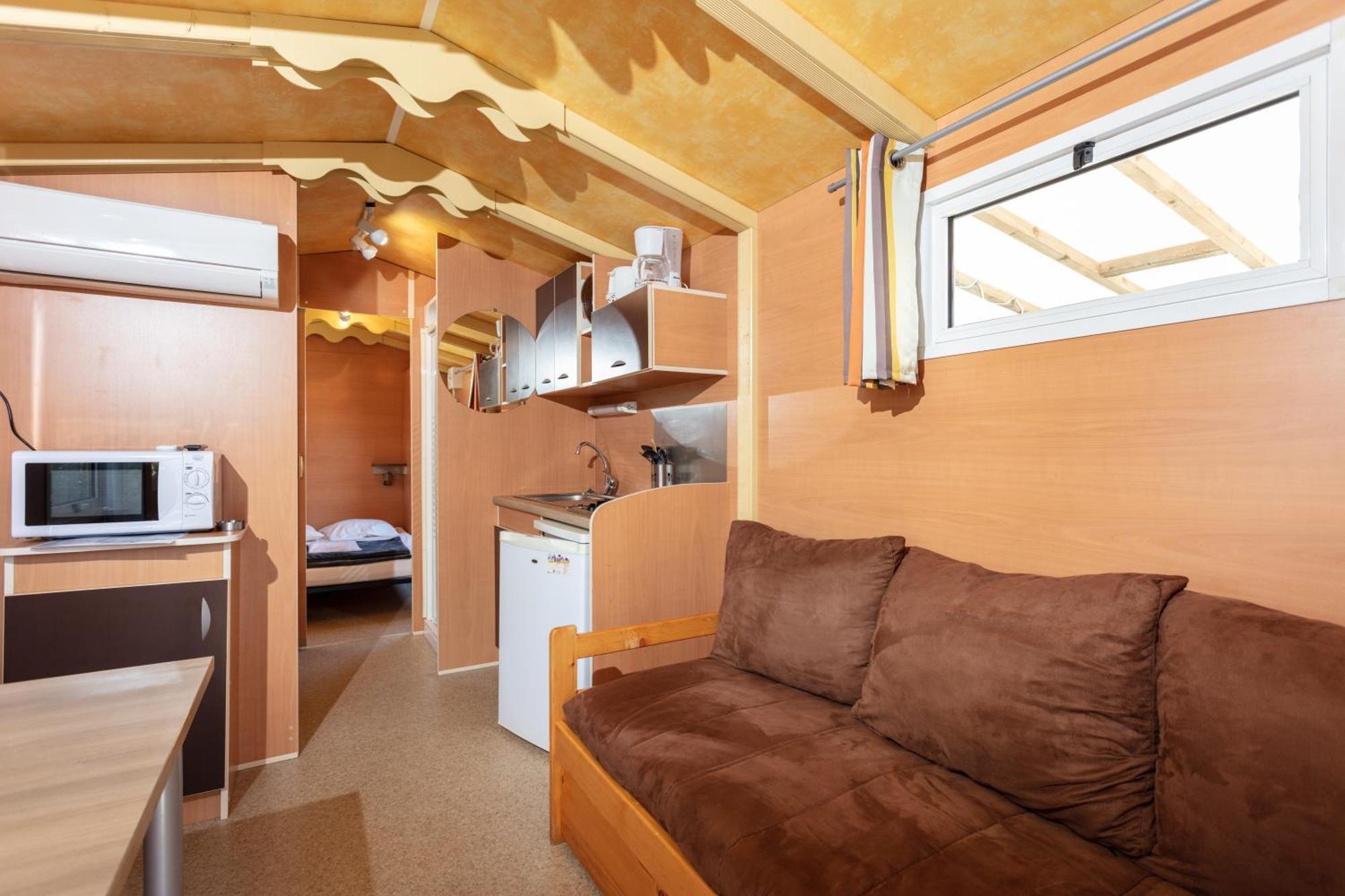 Camping Les Amandiers Castelnau-de-Guers エクステリア 写真